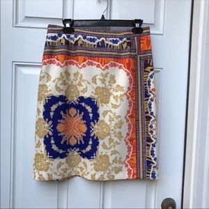 Patterned skirt- size 10